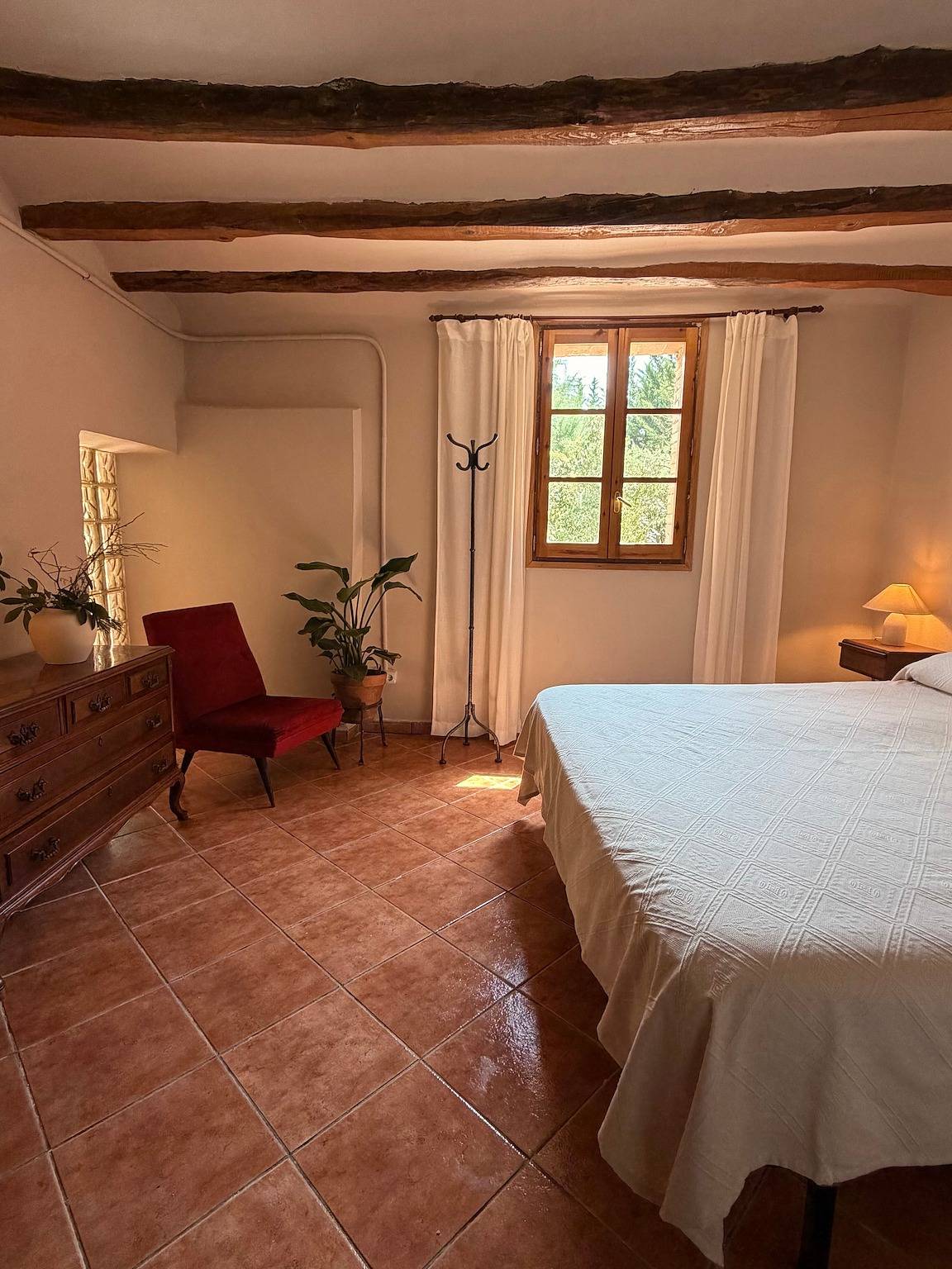 Casa rural 'El Masot de Durban' con vistas a la montaña, terraza privada y Wi-Fi in Veciana, Interior de Barcelona