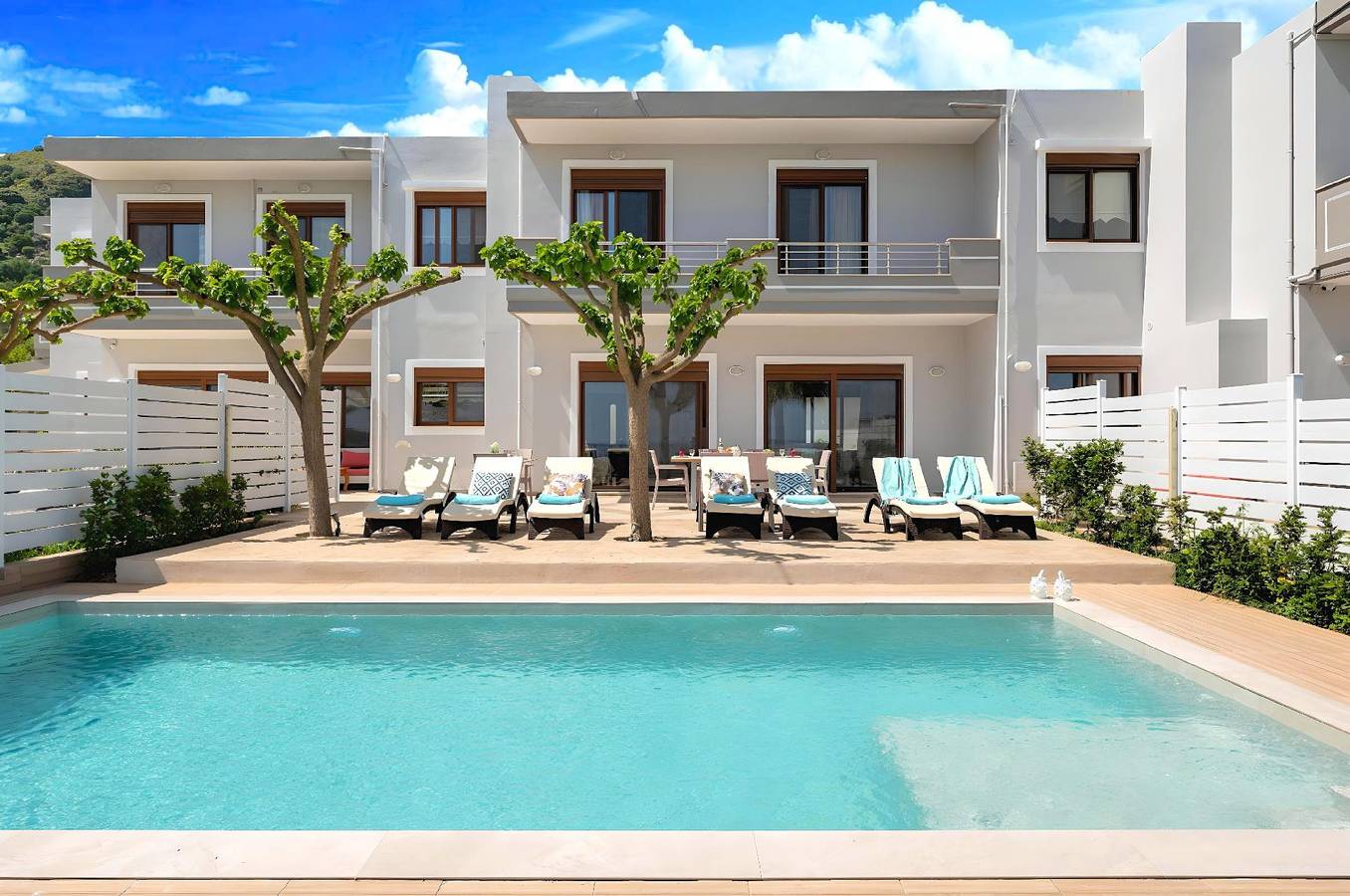 Sunlight Villas and 3 Heated Pools in Chania region
