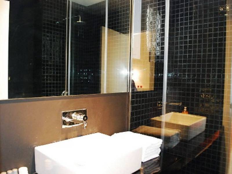 Apartamento entero, Encantador apartamento en Valencia con balcón y vistas a la ciudad, a un paso de los restaurantes in Valencia City Centre, Valencia