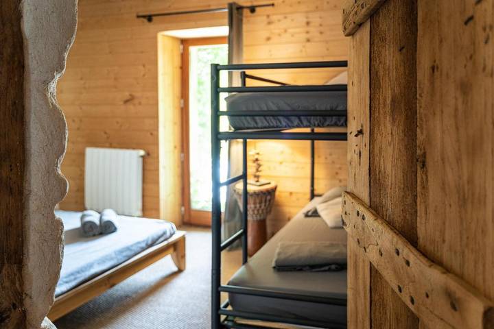 Location de vacances pour 8 personnes, avec jardin à Chainaz-les-Frasses