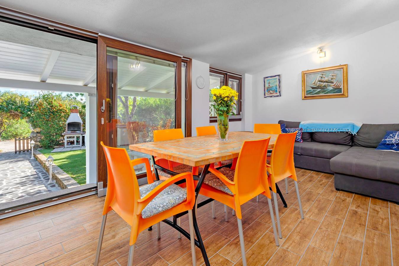 Villa 'Ambra' avec terrasse privée, Wi-Fi et climatisation in San Teodoro, Olbia-Tempio