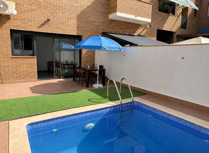 Casa de vacaciones para 8 personas, con terraza además de piscina y jacuzzi, Se admiten mascotas - 1