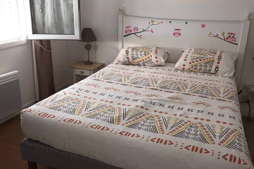Town house located between Arcachon and Andernos les Bains. in Biganos, Region de Arcachon