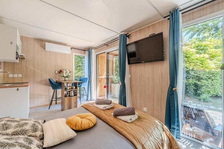 Location de vacances pour 2 personnes, avec piscine et jardin à Borrèze - 4