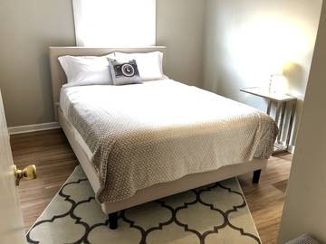 Vacation Home for 14 Guests in Atlanta, Fulton County, Picture 1