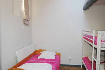 Gîte pour 13 Personnes dans Carpentras, Parc naturel régional du Mont-Ventoux, Photo 4