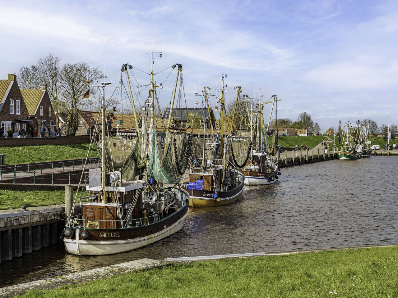 Ganze Ferienwohnung, Gästezimmer mit Terrasse in Pilsum, Krummhörn
