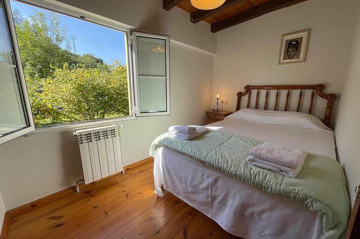 House El Rojo for 4 people in Fresnidiello petfriendly in Piloña, Sierra del Sueve