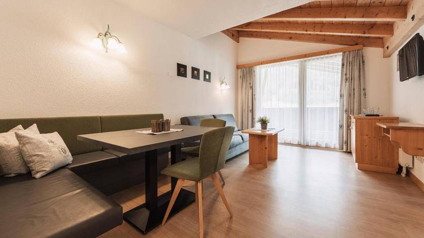 Ferienwohnung für 4 Personen, mit Ausblick und Balkon in Ischgl - 4