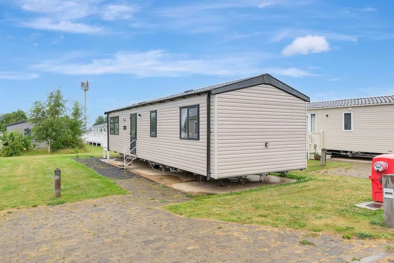 Entire apartment, Seton Sands Signature Lodge 2Br Sleeps 6 with Starlink in Edinburgh and Lothian