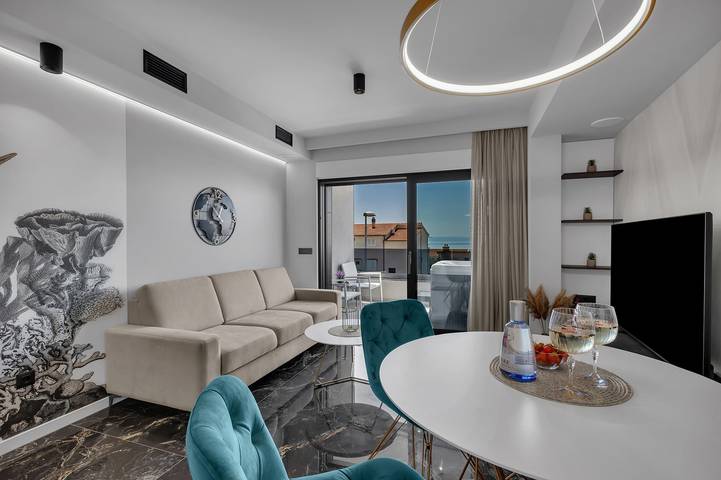 Ferienwohnung für 4 Personen, mit Balkon/Terrasse in Makarska