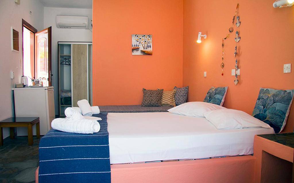 Double Room with Terrace in Ramos, Sérifos