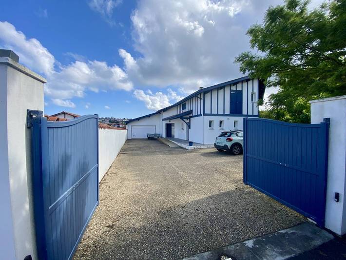 Location de vacances pour 8 personnes, avec jardin dans Plage de l'Uhabia - 2