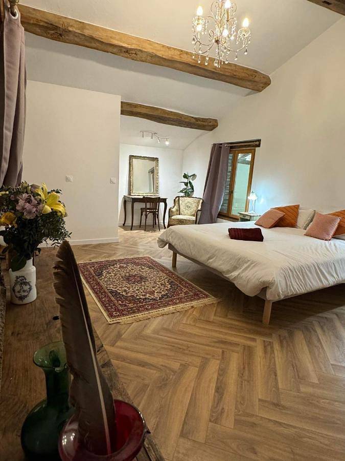 Double Room with Garden View in Confrançon, Région de Bourg-en-Bresse