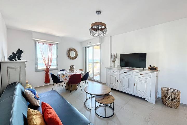 Appartement de vacances pour 4 personnes, avec Balcon ainsi que Terrasse et Piscine à Porto-Vecchio