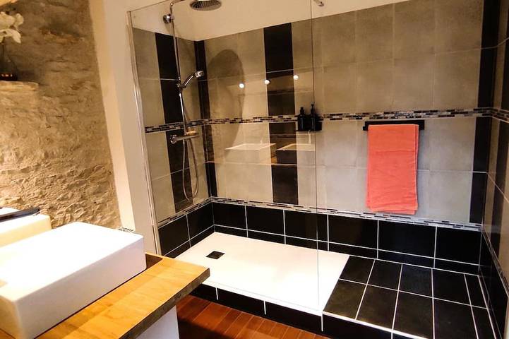 Location de vacances pour 4 personnes, avec jardin ainsi que piscine et terrasse à Meuilley - 4