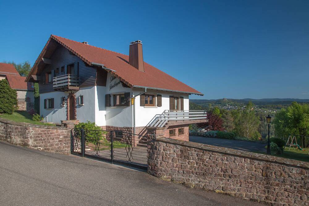 Le Chalet Beau Regard : un 4 étoiles dans un environnement privilégié in Dabo, Sarrebourg