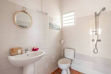 Chalet pour 2 Personnes dans Sainte-Marie, Antilles, Photo 4