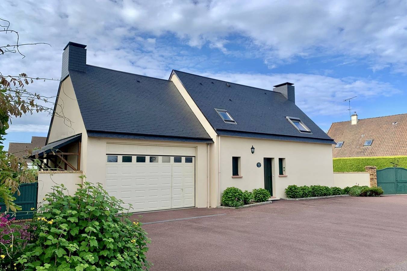 La Maison Léomane, Centre de Gouville-sur-Mer in Gouville-sur-Mer, Région de Coutances