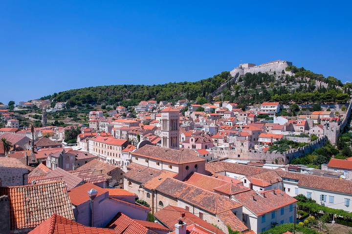 Villa für 16 Personen, mit Meerblick und Balkon auf Hvar - 2