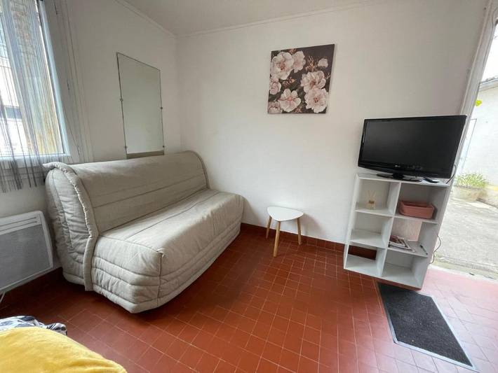 Gîte pour 2 personnes, avec terrasse et jardin, animaux acceptés à Éguzon-Chantôme - 2