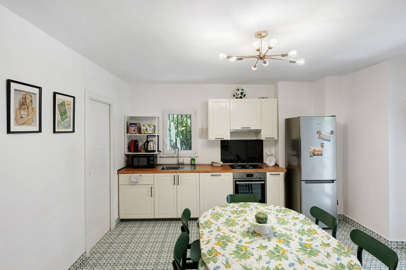 Entire apartment, La Casa Del Bosco – Two-Story Home in Naples with Garden and Balcony in Naples, Naples Province