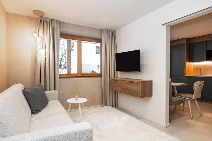 Ganze Wohnung, Apartment „N°1“ mit Bergblick, privater Terrasse und Wlan in Hohe Tauern, Hüttschlag