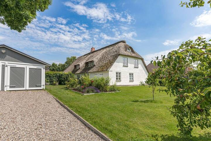 Ferienhaus für 8 Personen, mit Terrasse und Garten - 1
