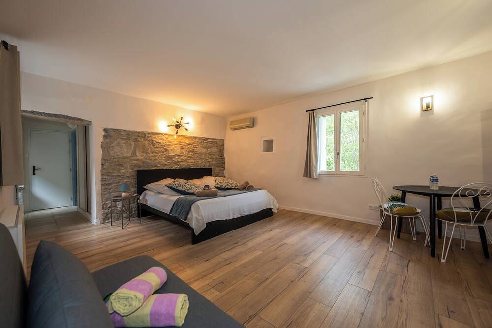 Suite Dame Isaure - Chambre Double Avec Salle de Bains Privative in Pompignan, Région du Vigan