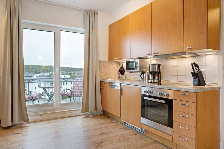 Hel lejlighed, Apartment "Tine" with Balcony and Beach Chair in Summer in Zempin, Usedomer Norden