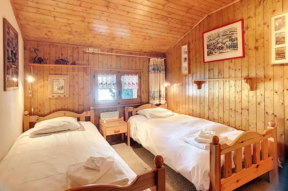 Appartement entier, Summit combles, Accès au chalet skis aux pieds depuis Le Rouge. in Bagnes, Alpes valaisannes