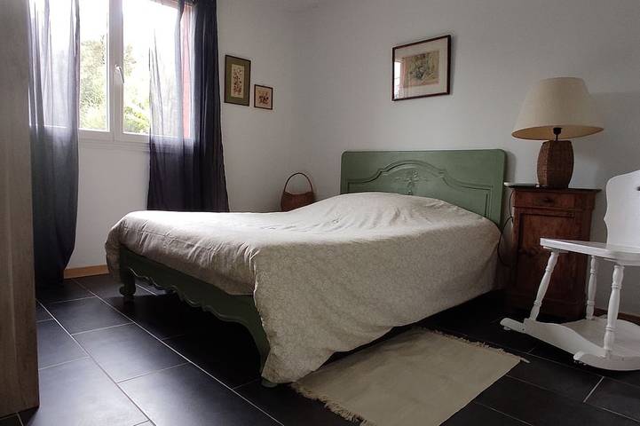 Family home surrounded by olive groves and scrubland, close to the Tizzano beaches. in Sartena, Sartène e dintorni
