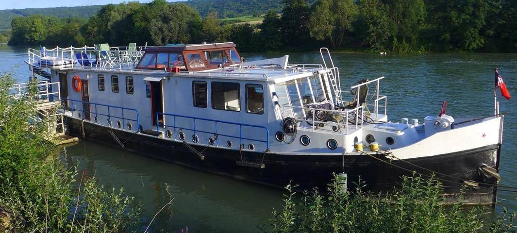 Bateau pour 7 personnes, avec vue et terrasse à Draveil - 2