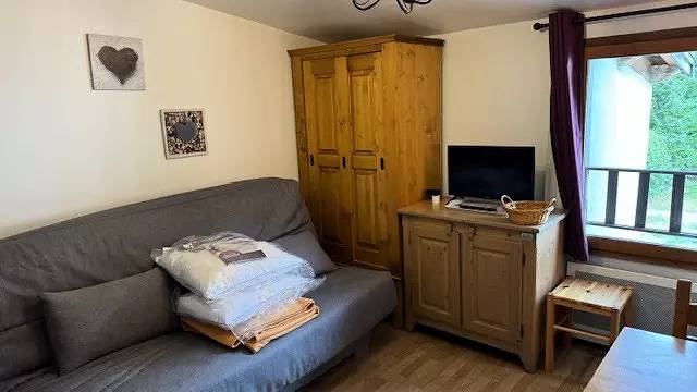 Estudio entero, Pequeño estudio acogedor sin balcón expuesto Norte pero en el frente de la nieve! in Montgenèvre, Briançon region