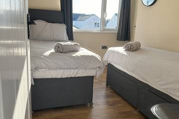 Holiday Rental for 6 People in Swansea region, Photo 2