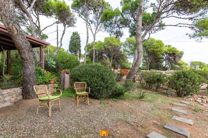 Villa Le Sirene On The Beach in Santa Margherita di Pula, Región de Pula