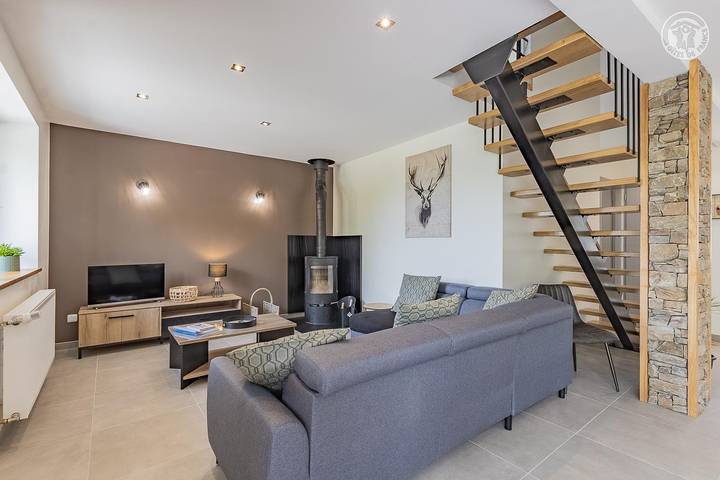 Gîte pour 6 personnes, avec terrasse et jardin à Montcel - 4