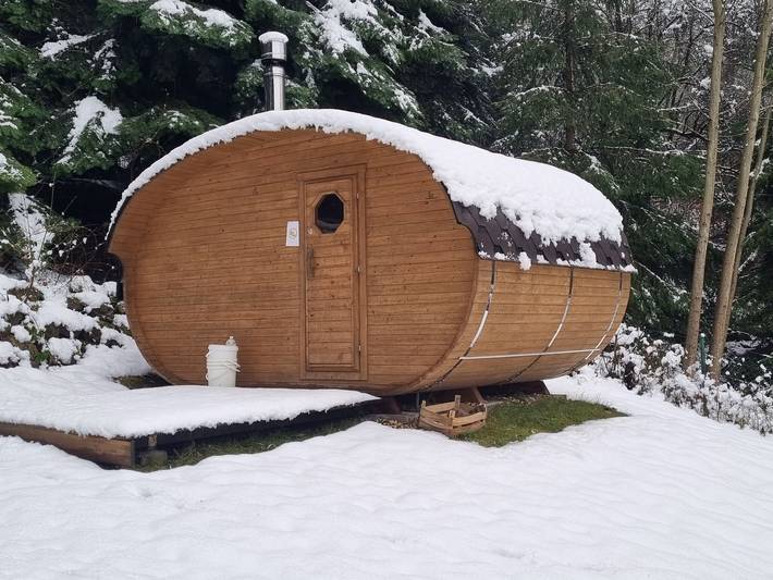 Ferienhaus für 11 Personen, mit Whirlpool und Terrasse sowie Garten und Sauna in Nordböhmen