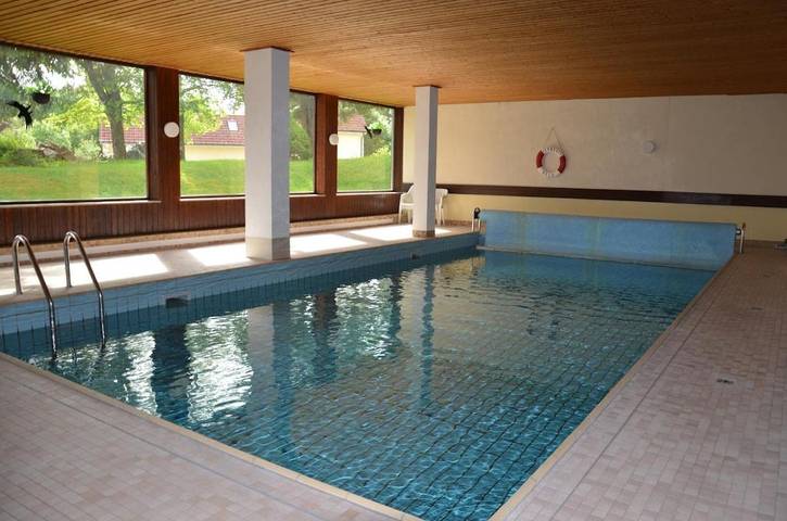 Ferienwohnung für 2 Personen, mit Balkon und Terrasse sowie Pool und Sauna