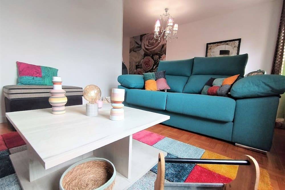 Entire apartment, Coquetty Housing In Santander Bay in El Astillero, Cantabrian Coast