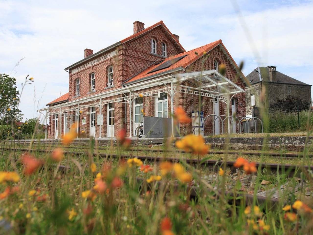 Grande maison, animaux admis - 16 pers. in Ferrière-la-Grande, Avesnes-sur-Helpe