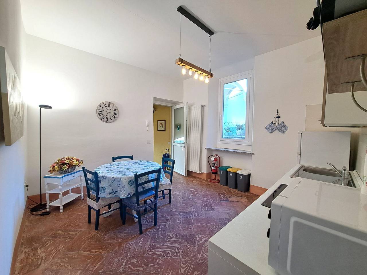 Geheel appartement, Blu - Borgo Antico in Porto Valtravaglia, Lago Maggiore (Lombardy)