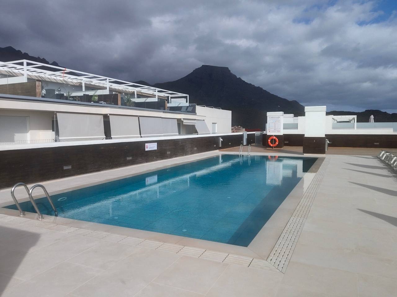 Casa Vacacional 'Suite Mirador Del Galeón' con Vistas al Mar, Wi-Fi y Aire Acondicionado in Las Nieves, Adeje