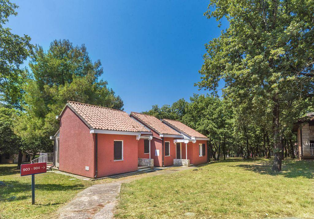 Bungalow pour 4 personnes avec piscine in Kataro, Région d'Umag