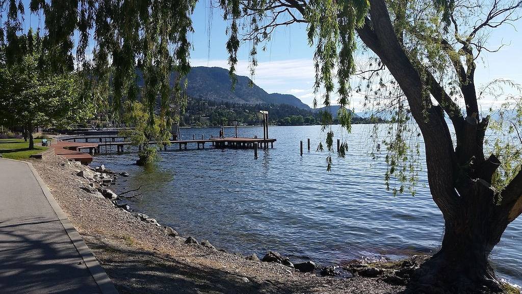 The Orchard House - 3 Bedroom 2 Bathroom mit herrlichem See- und Bergblick. in Peachland, Regional District of Central Okanagan