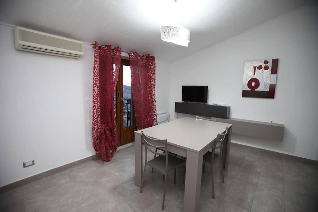 Double Room with Private Bathroom in Gangi, Provincia di Palermo