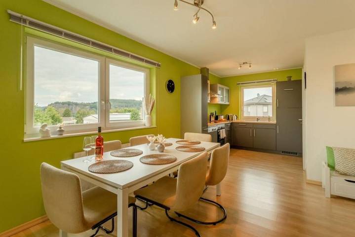 Ferienhaus für 6 Personen, mit Terrasse und Whirlpool in Gerolstein - 4