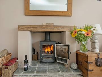 Vacation Rental for 11 Guests in Christchurch, South West England, Picture 2