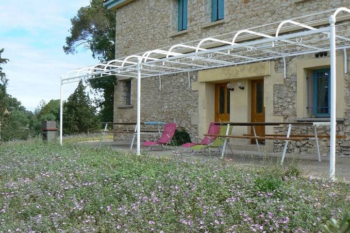 Ferienhaus für 4 Personen, mit Pool und Garten sowie Terrasse - 1