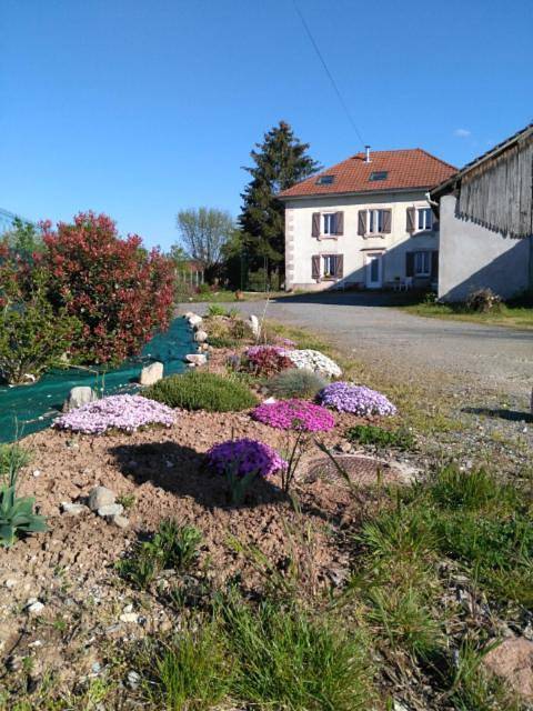 Chambre d’hôte pour 2 personnes, avec vue ainsi que terrasse et jardin